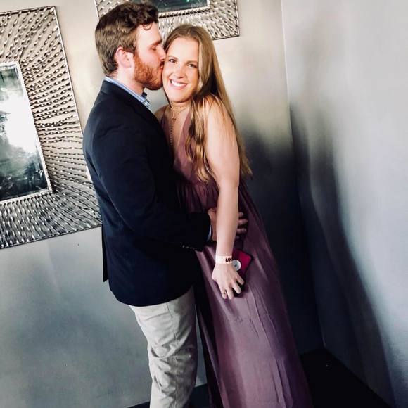 Meet your Posher, Madison - Picture 1 of 1